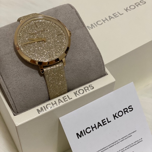 IN BOX MICHEAL KORS Golden Glitter Sparkly Watch ✨ - Picture 1 of 6